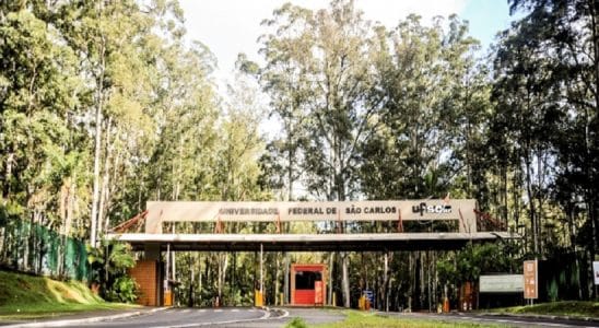 Em assembleia, docentes da UFSCar aderem à greve por tempo indeterminado 