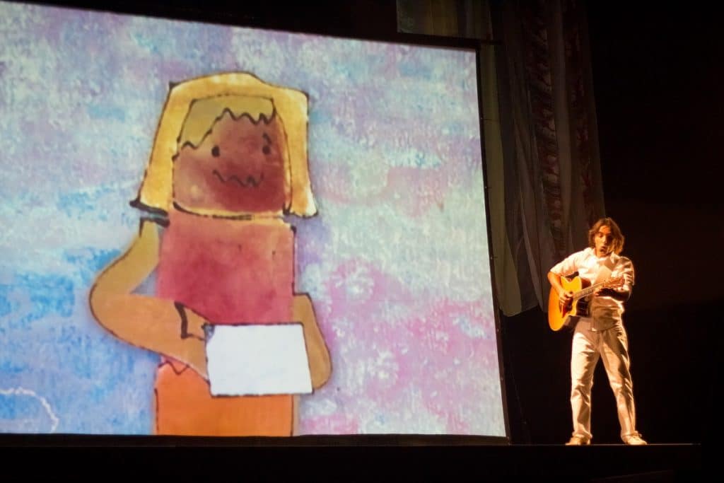 No feriado o Sesc São Carlos traz o espetáculo Crianceiras – Poesias de Manoel de Barros