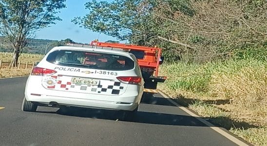 Caminhão guincho é encontrado no Balneário do 29