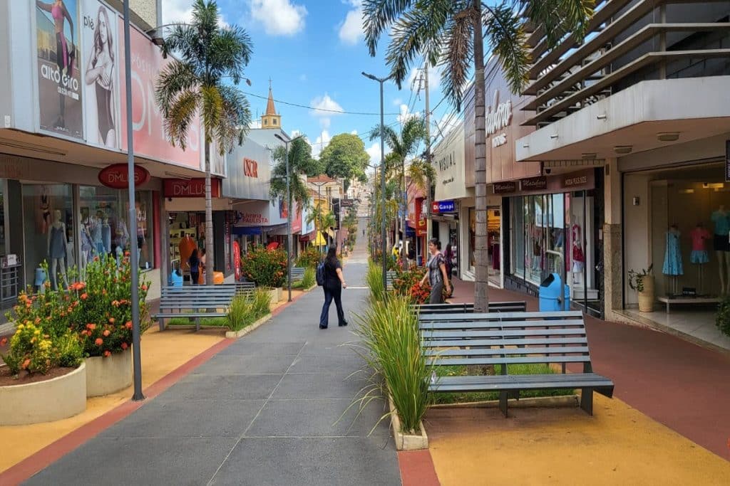 comercio feriado 9 de julho