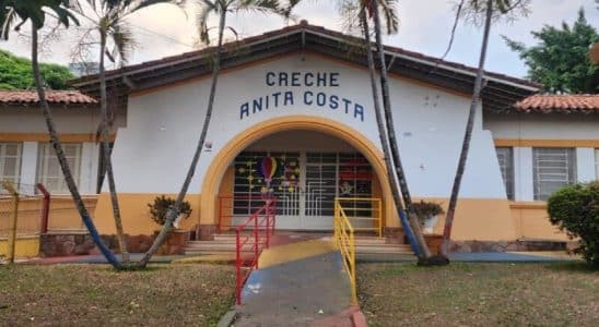 anita costa prefeitura obtem autorizacao para pagamento 2 800x600 1