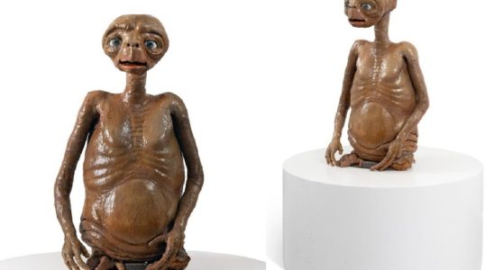 Boneco Original de 'ET O Extraterrestre' Vai a Leilão com Estimativa de Até R$ 5,1 Milhões 6 ET