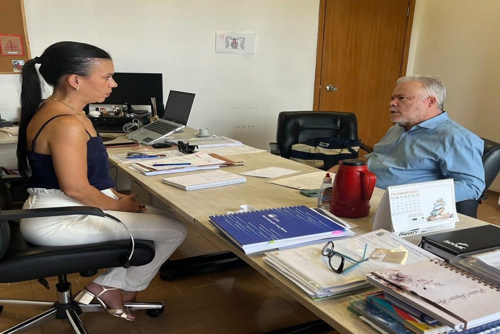 Lineu e secretaria de educacao