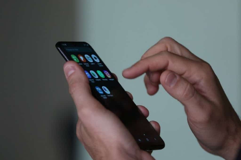 CELULAR
