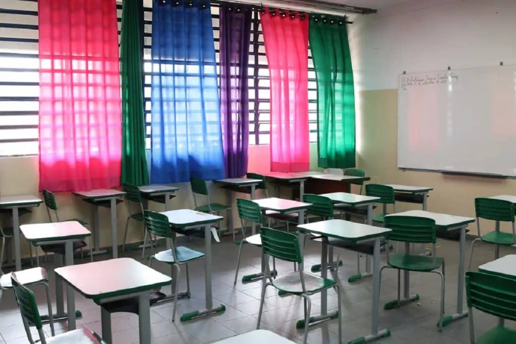 ESCOLA