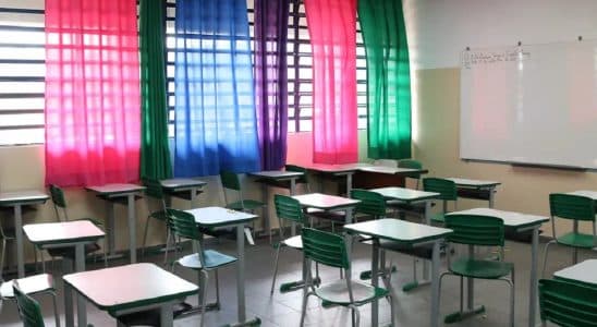 ESCOLA