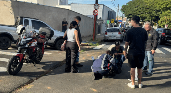colisao carro moto