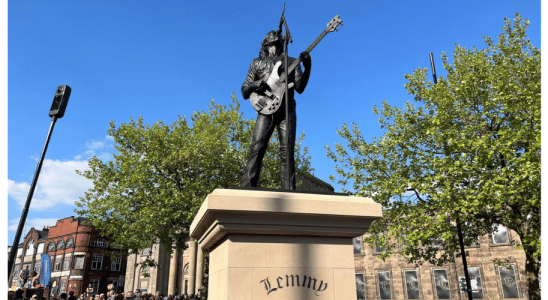 motorhead estatua lemmy kilmister
