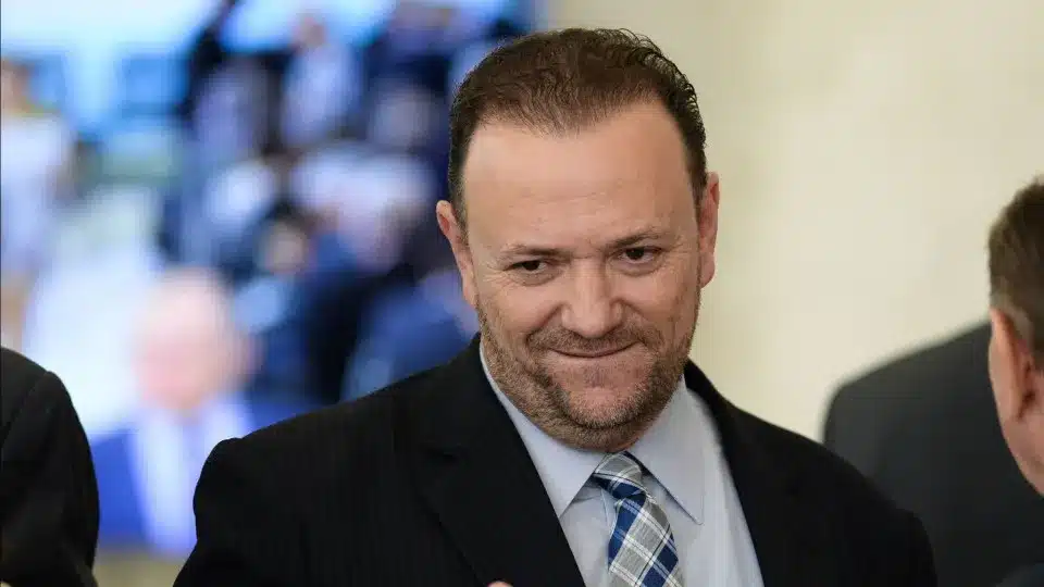 Edinho Silva Assume Presidência do PT e Defende Renovação do Partido 4 naom 688f8eed9c57d