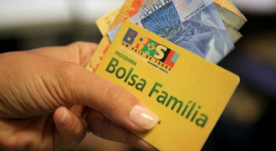 Quem mora sozinho pode receber Bolsa Família? Veja as regras 6 viver 4 4