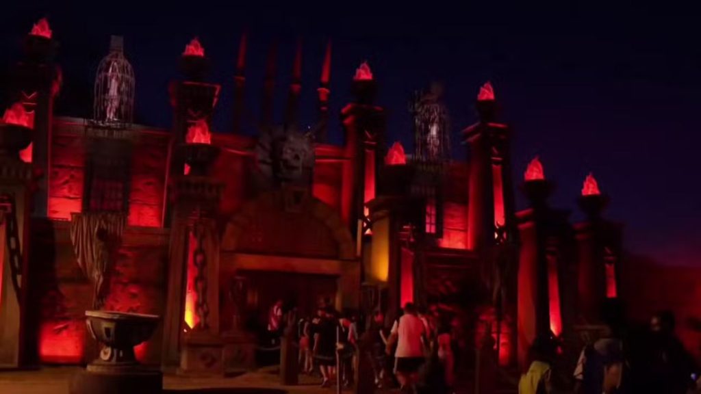 Jovem perde rim após fugir de personagem durante atração de terror no Hopi Hari 4 Design sem nome 30 4