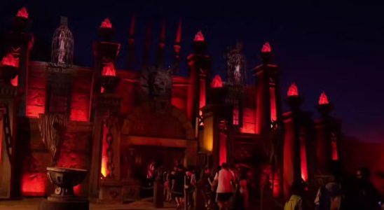 Jovem perde rim após fugir de personagem durante atração de terror no Hopi Hari 4 Design sem nome 30 4