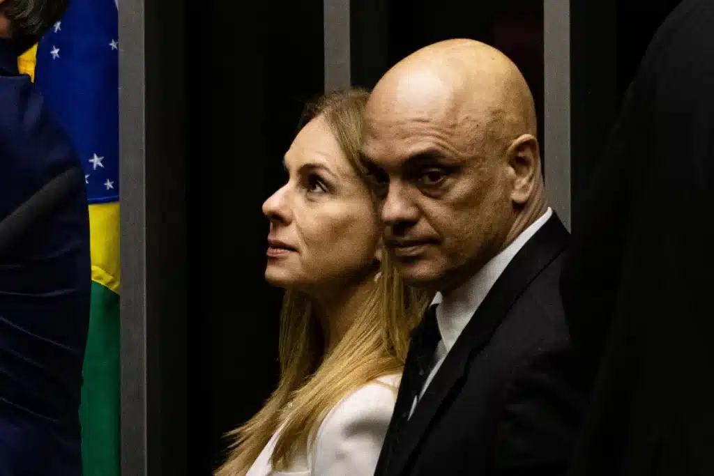 Mensagens de Vorcaro citam uso de aviões e helicópteros por pessoas ligadas ao escritório da esposa de Moraes 4 image
