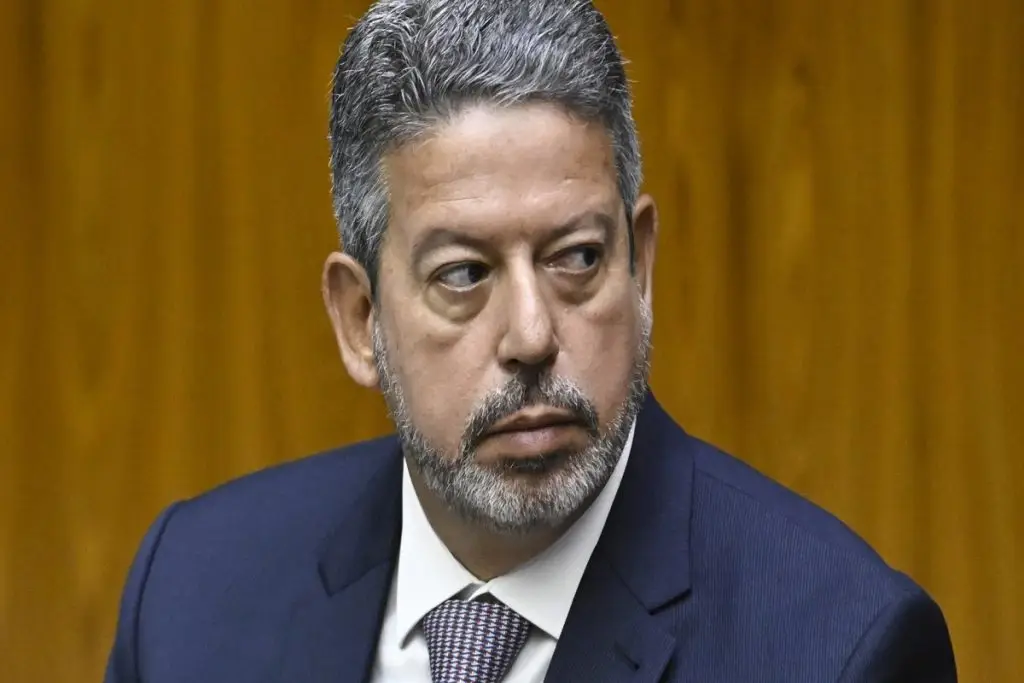 PL, PT e MDB fecham apoio a Motta, candidato de Arthur Lira na Câmara 4 LIRA