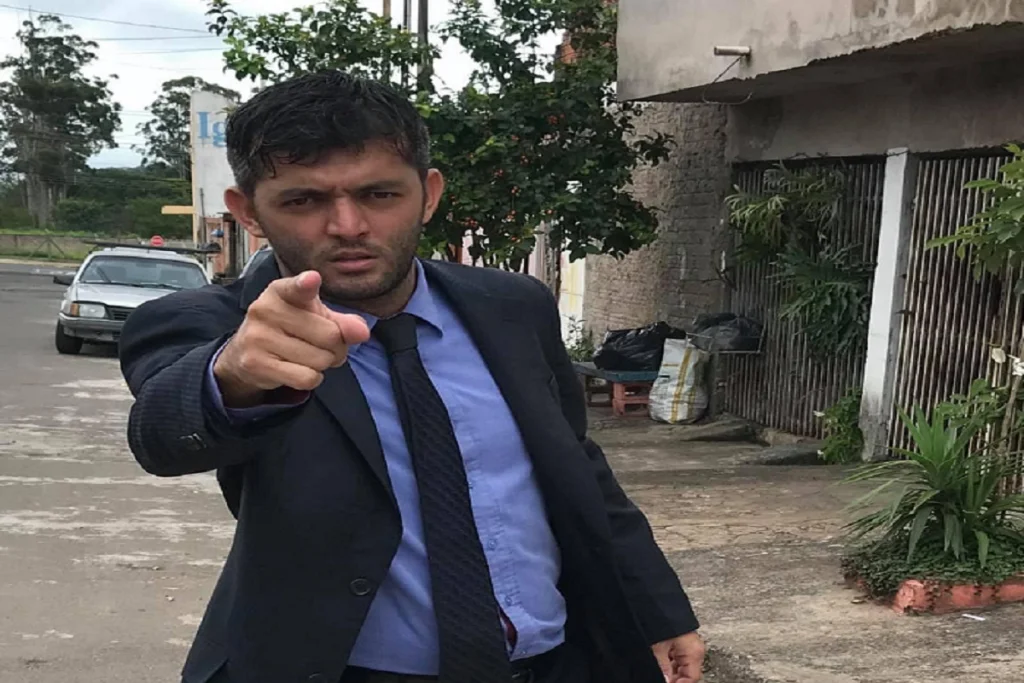 Projeto de Guerreiro criminaliza vandalismo urbano em São Carlos 4 leandro
