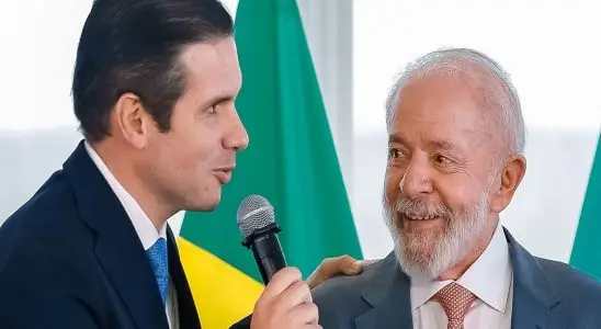 Lula Afirma a Líderes que Será Candidato à Reeleição em 2026 8 lula 3