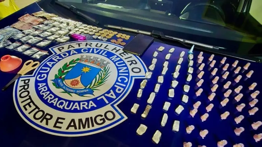 Ação da GCM resulta em flagrante de tráfico próximo a escola 4 viver 49 1