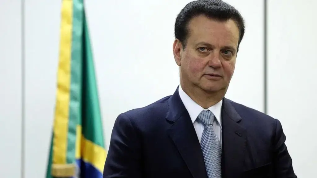Mensagens apreendidas pela PF apontam tentativa de pressão sobre Kassab para retirar vídeo com críticas ao Banco Master 4 viver 28