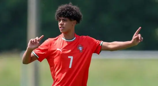 Seguindo os passos do pai, Cristiano Ronaldo Jr. é convocado para defender a seleção portuguesa 10 058cd930 30a1 11f0 96c3 cf669419a2b0