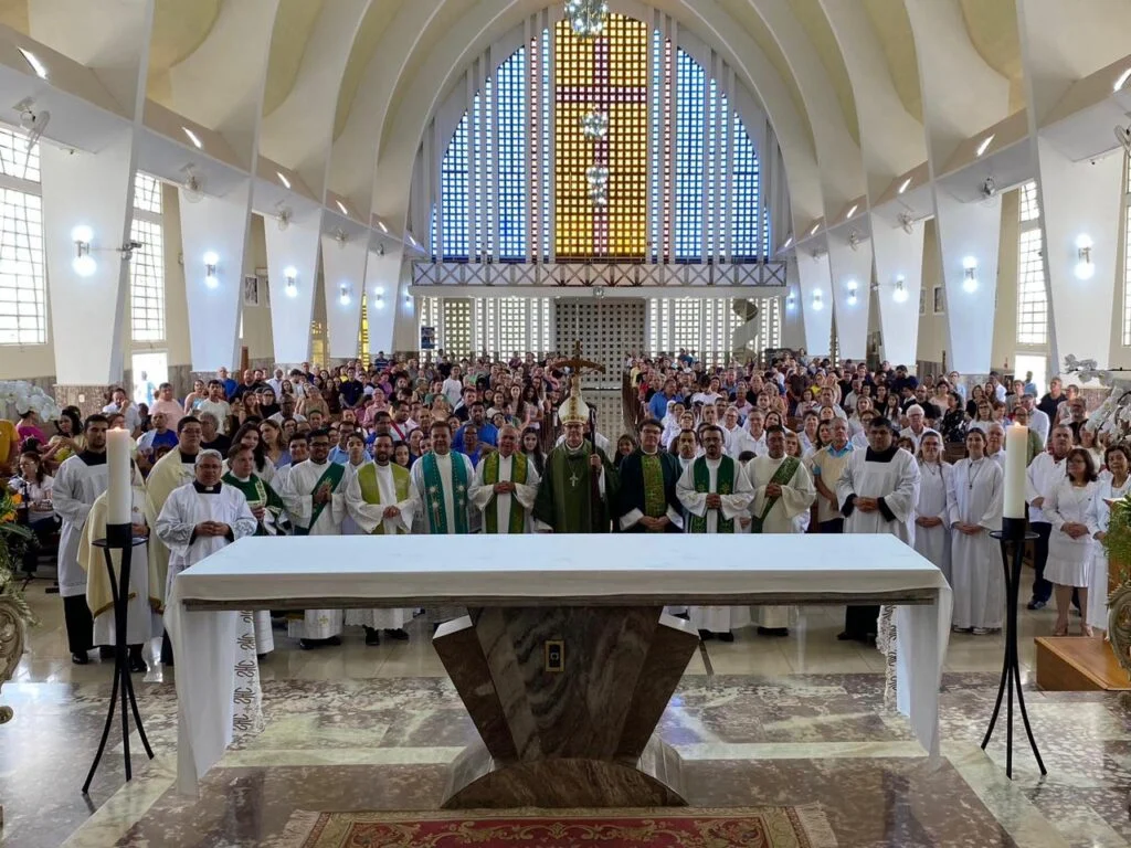 Novos párocos e administradores tomam posse em paróquias de São Carlos 4 image 117