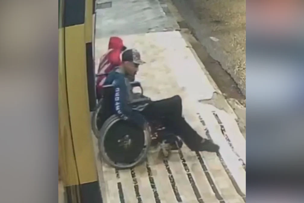 Ladrões fazem “arrastão da picanha” em açougue e um deles foge em cadeira de rodas 4 roubo picanha