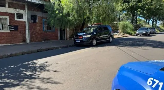 Adolescente é flagrado com drogas e dinheiro durante ação da Guarda Municipal em São Carlos 6 viver 1 3