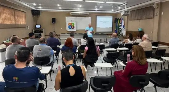 Fesc aprova relatórios e novos regimentos em reunião do Conselho Diretor 3 alice 13