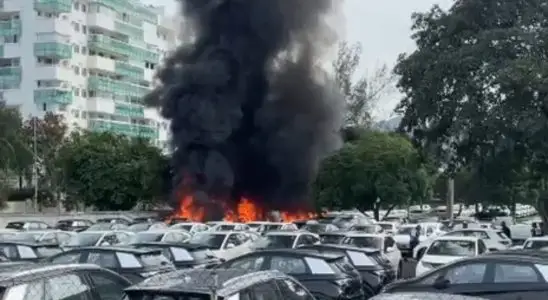 Tragédia aérea: Colisão entre helicópteros deixa seis mortos e provoca incêndio no Rio de Janeiro 2 image 12