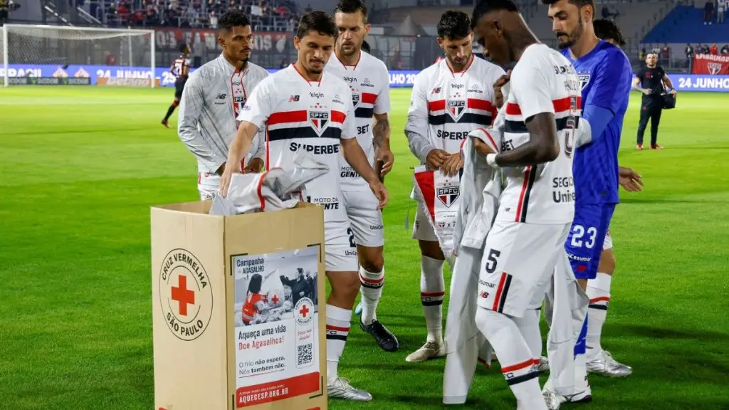 São Paulo Futebol Clube e Cruz Vermelha São Paulo mobilizam torcida em apoio à Campanha do Agasalho 4 Design sem nome 8 6