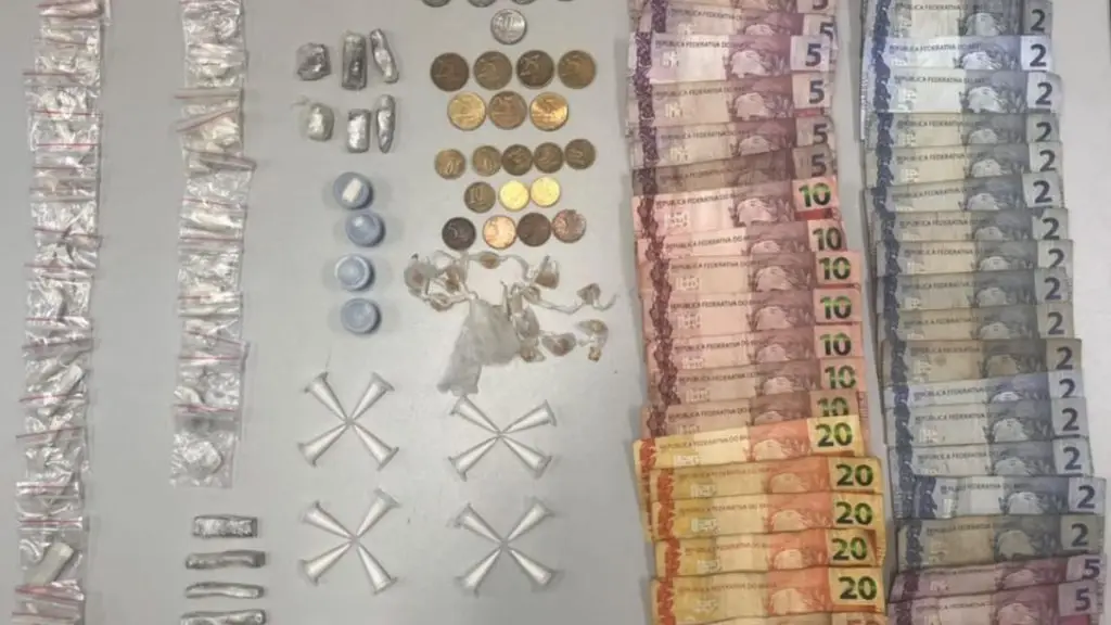 Mulher é presa por suspeita de tráfico de drogas em Araraquara 4 Design sem nome 21 5