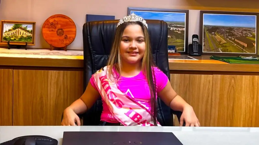 Júlia Gabriela Fortes leva o nome de Ibaté à etapa estadual do Miss São Paulo Teen Brasil 4 Design sem nome 45 1