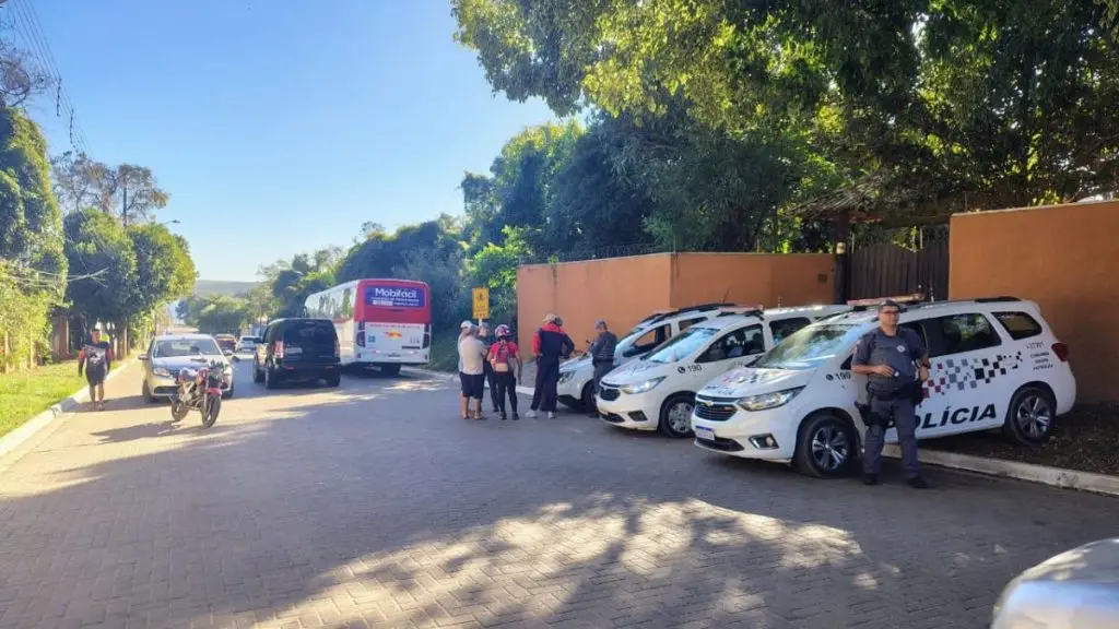Condutor é flagrado embriagado durante operação no Broa 4 Design sem nome 47 1