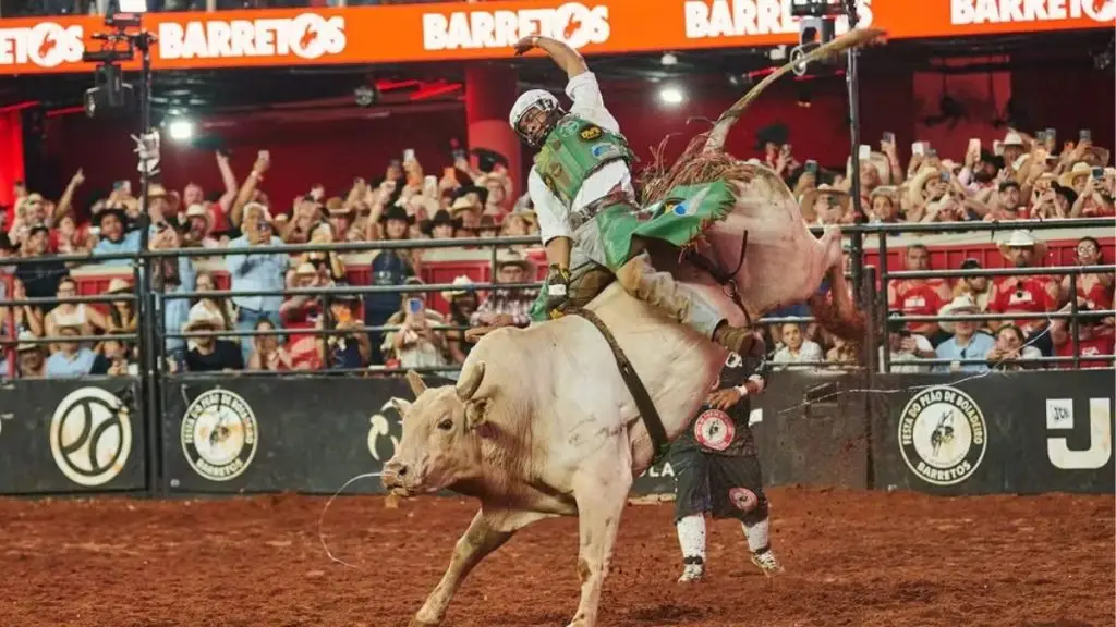 Assyrio José Dias supera favoritos e conquista título do Rodeio Internacional de Barretos 4 Design sem nome 52 3