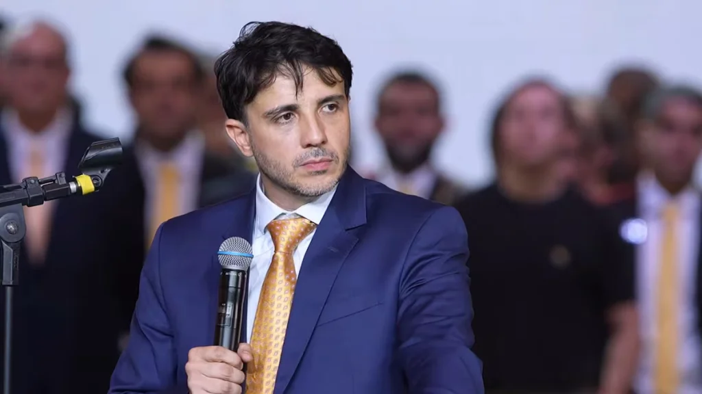 Meta derruba perfis de Renan Santos após decisão de Toffoli; candidato fica com apenas dois canais no ar 4 image 4