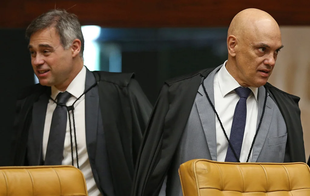 TENSÃO NO SUPREMO: Moraes e Mendonça batem boca após investigação revelar conversas de Alexandre com Vorcaro 4 image 7