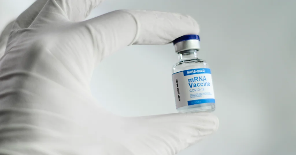 BRASIL FAZ HISTÓRIA: primeira vacina nacional de mRNA será testada em humanos e tecnologia mira até o câncer 4 image 9